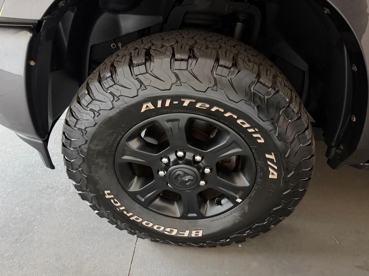 RAM 3500 Laramie 6.7TDi 24v 4X4 C.D. 2022 - miniatura 9