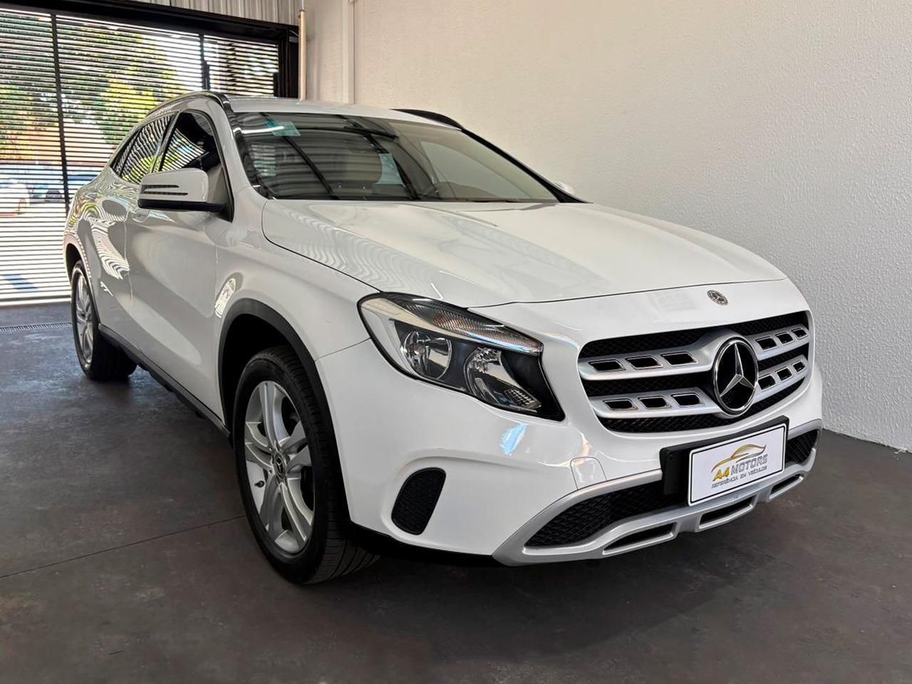 MERCEDES-BENZ GLA 200 Style 1.6T 16v 2018 - miniatura 2