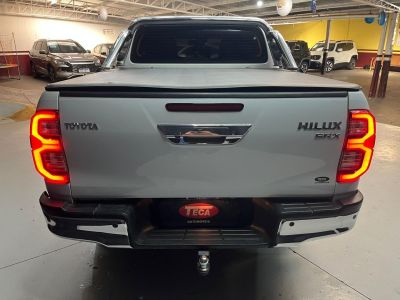 TOYOTA Hilux SRX D4-D 2.8TDi 16v 4X4 C.D. 2023 - miniatura 6
