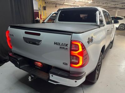 TOYOTA Hilux SRX D4-D 2.8TDi 16v 4X4 C.D. 2023 - miniatura 7