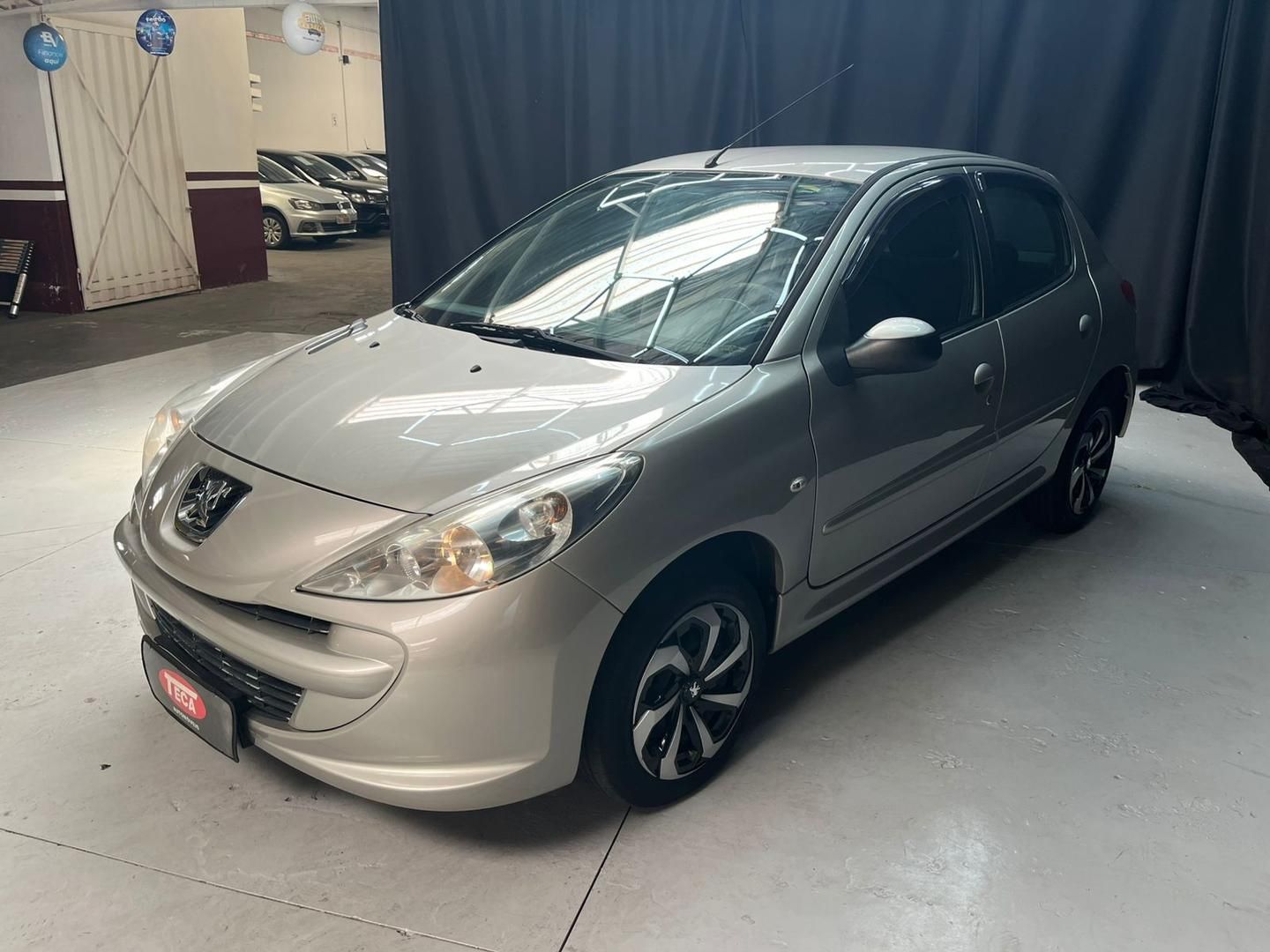 PEUGEOT 207 XR 1.4 4p. 2012 - miniatura 2