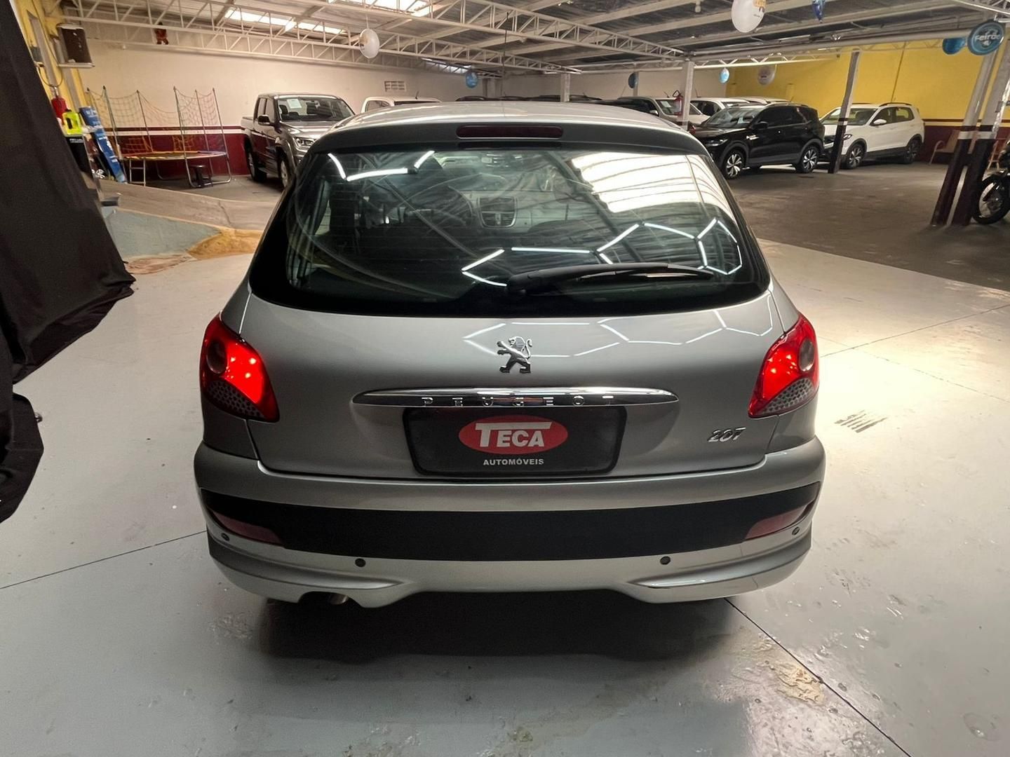 PEUGEOT 207 XR 1.4 4p. 2012 - miniatura 4