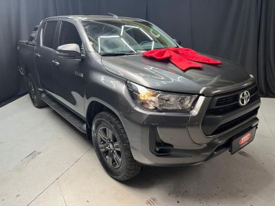 TOYOTA Hilux SR D4-D 2.8TDi 16v 4X4 C.D. 2024