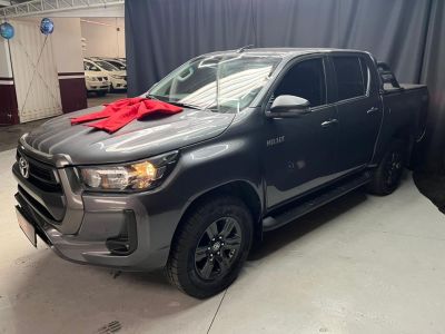 TOYOTA Hilux SR D4-D 2.8TDi 16v 4X4 C.D. 2024 - miniatura 3