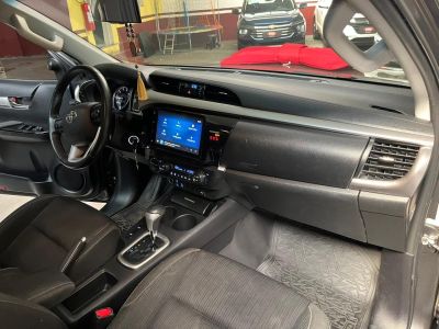 TOYOTA Hilux SR D4-D 2.8TDi 16v 4X4 C.D. 2024 - miniatura 14