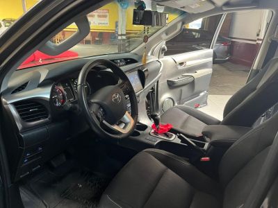TOYOTA Hilux SR D4-D 2.8TDi 16v 4X4 C.D. 2024 - miniatura 15