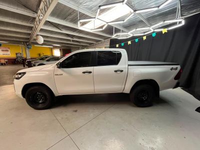TOYOTA Hilux D4-D 2.8TDi 16v 4X4 C.D. 2024 - miniatura 4