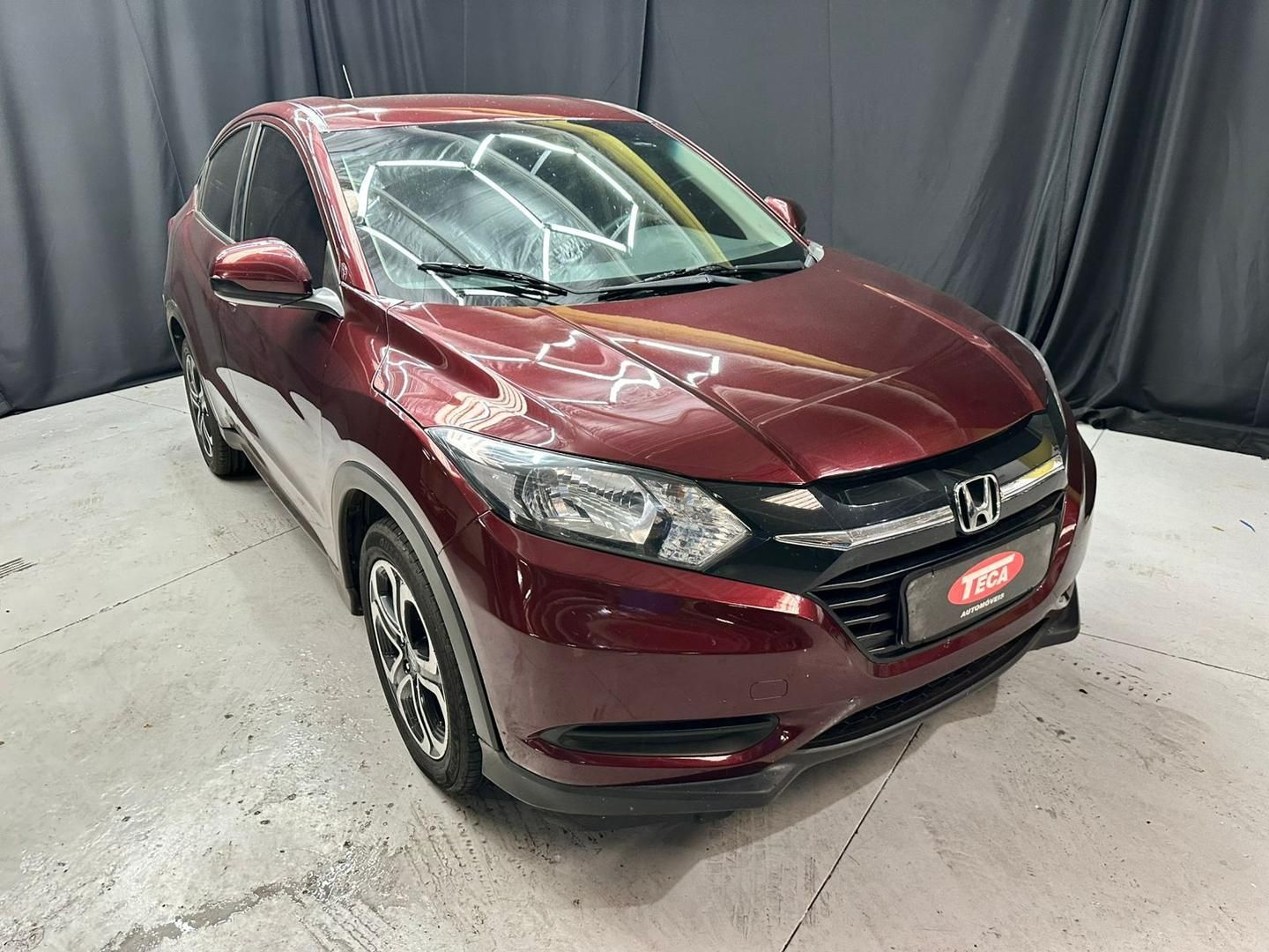 Vista principal de HONDA HR-V LX 1.8 16v 2016