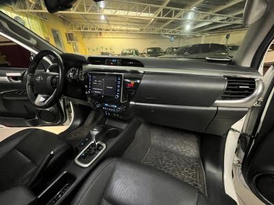 TOYOTA Hilux SRX D4-D 2.8TDi 16v 4X4 C.D. 2023 - miniatura 12