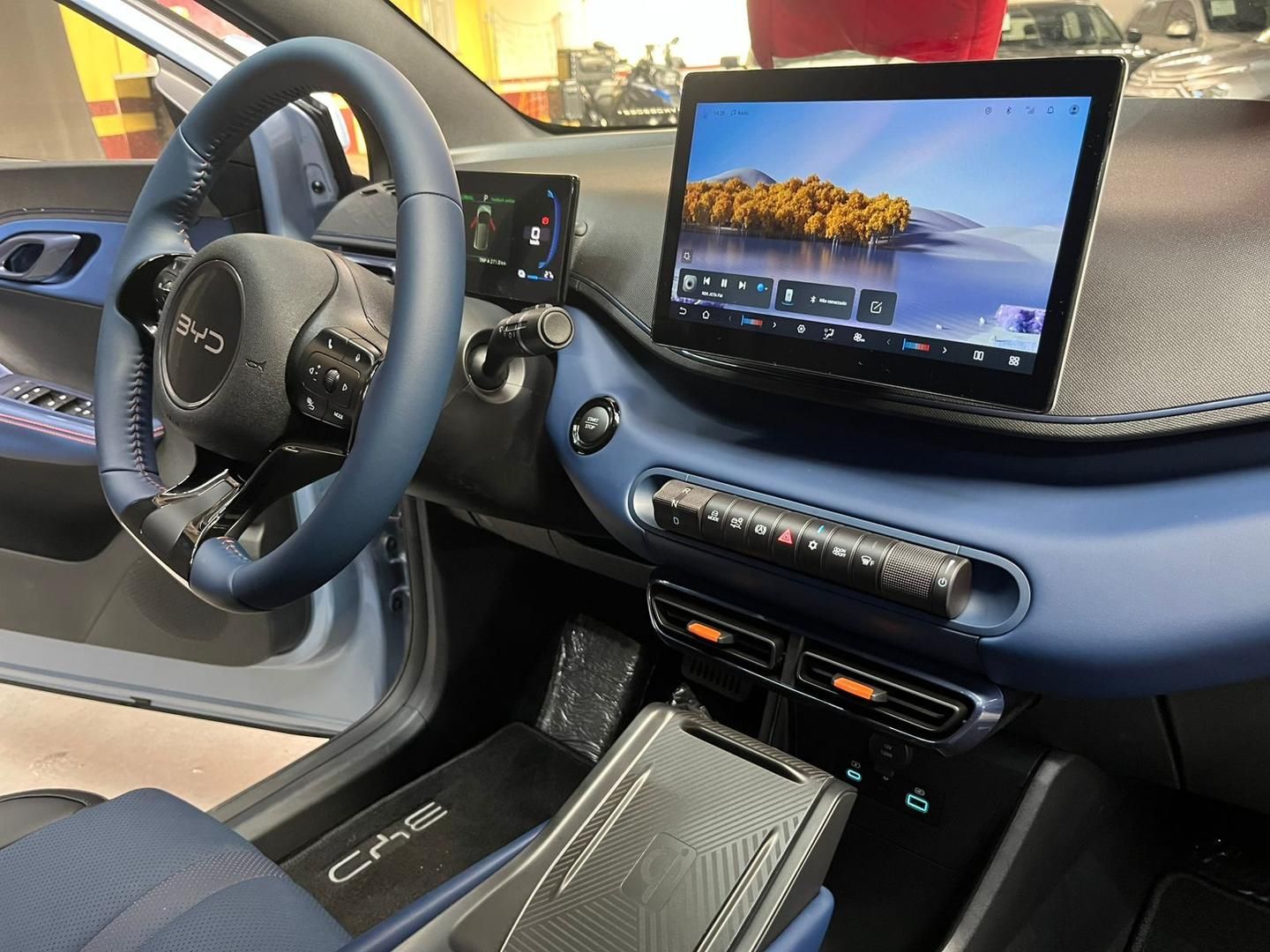 BYD Dolphin Mini GS EV 2027 - miniatura 11