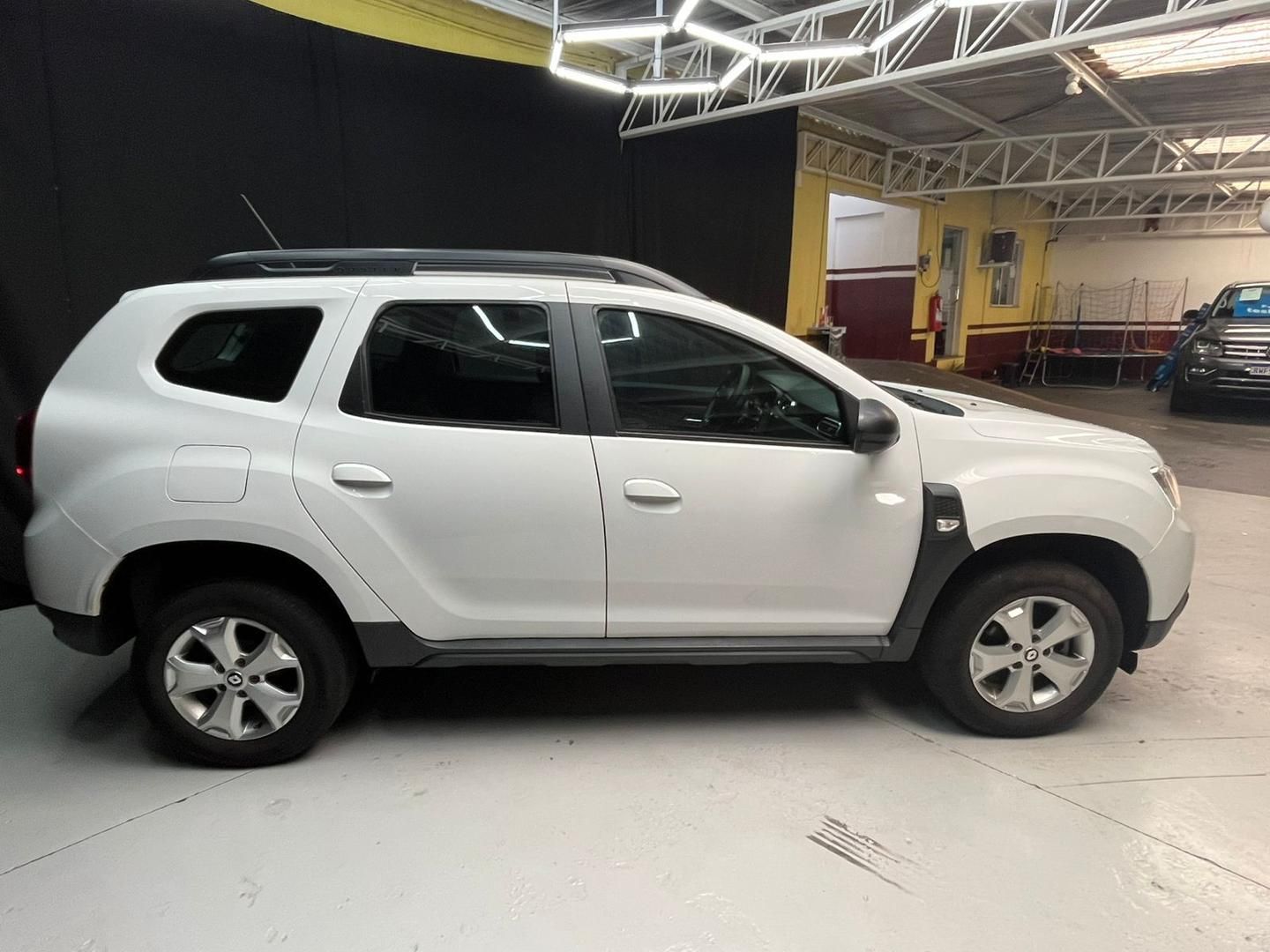 RENAULT Duster Intense 1.6 16v 2023 - miniatura 6