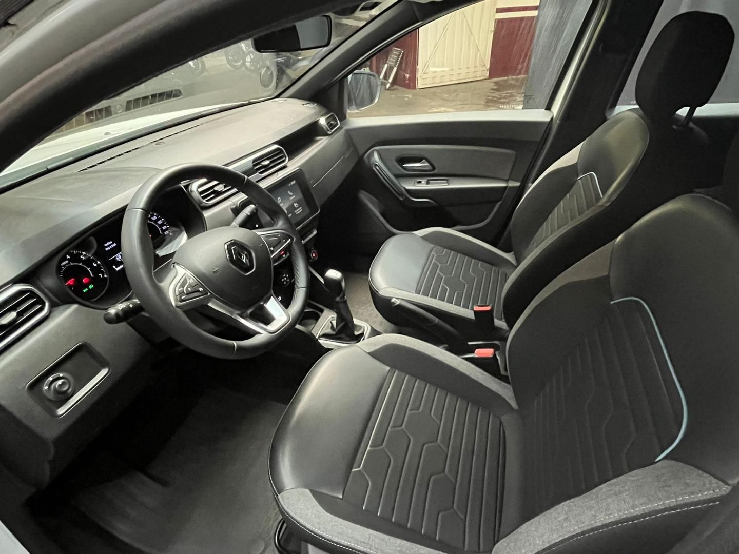 RENAULT Duster Intense 1.6 16v 2023 - miniatura 10