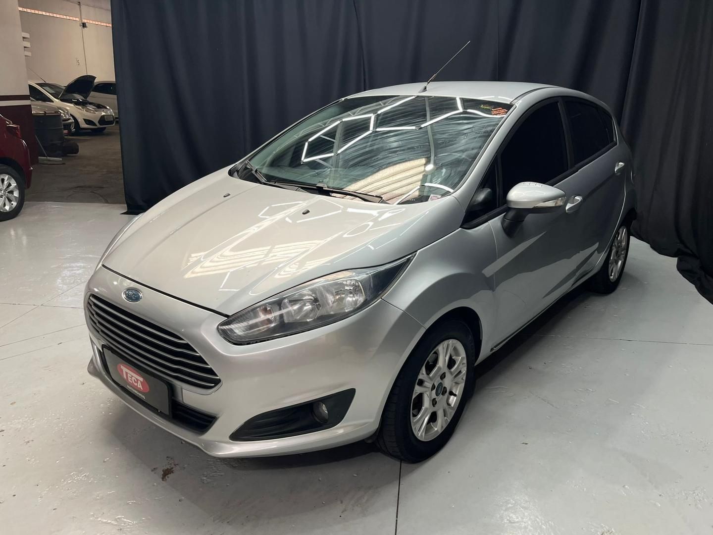 FORD Fiesta Hatch SE 1.6 16v 2016 - miniatura 2