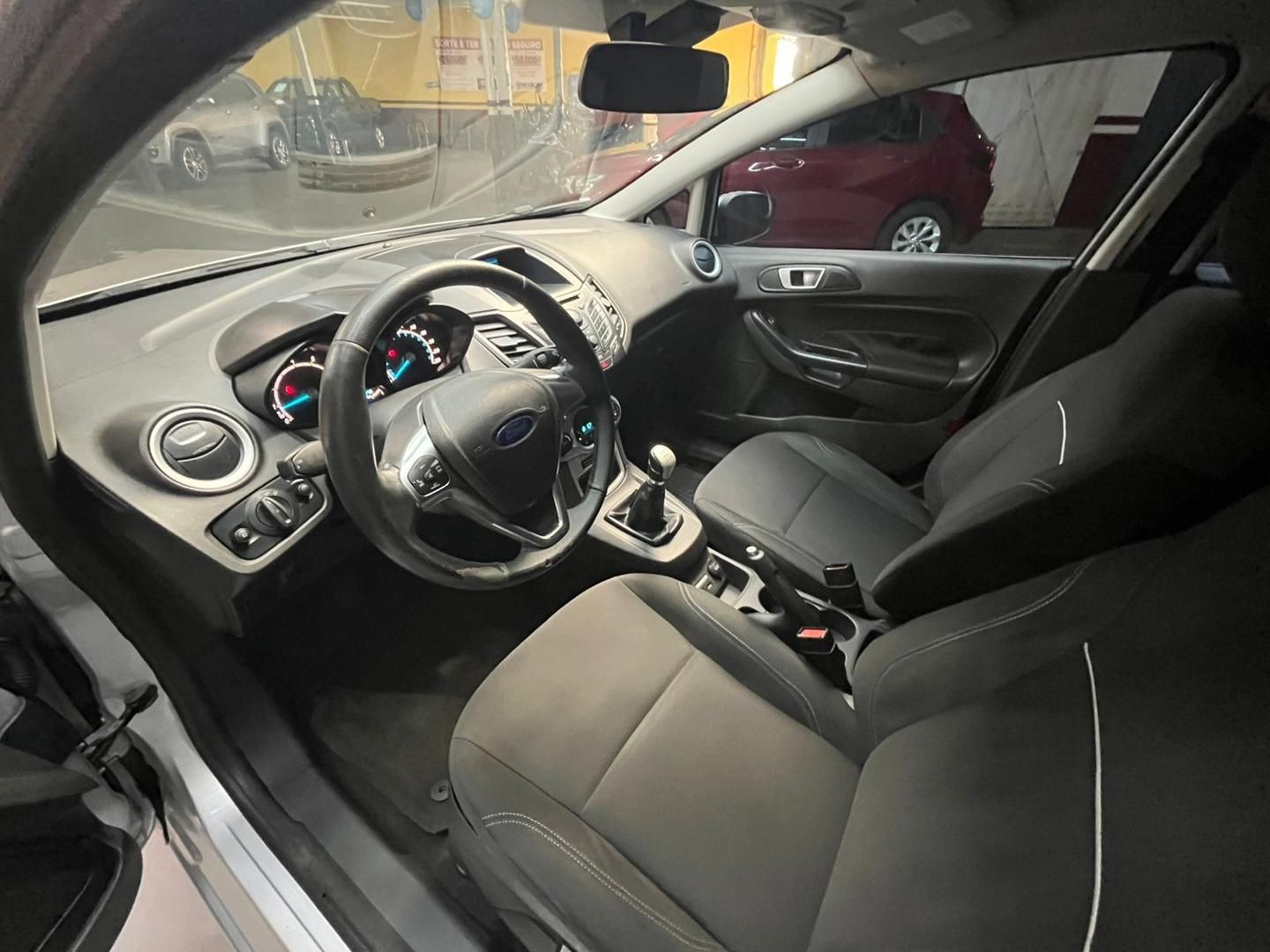 FORD Fiesta Hatch SE 1.6 16v 2016 - miniatura 12