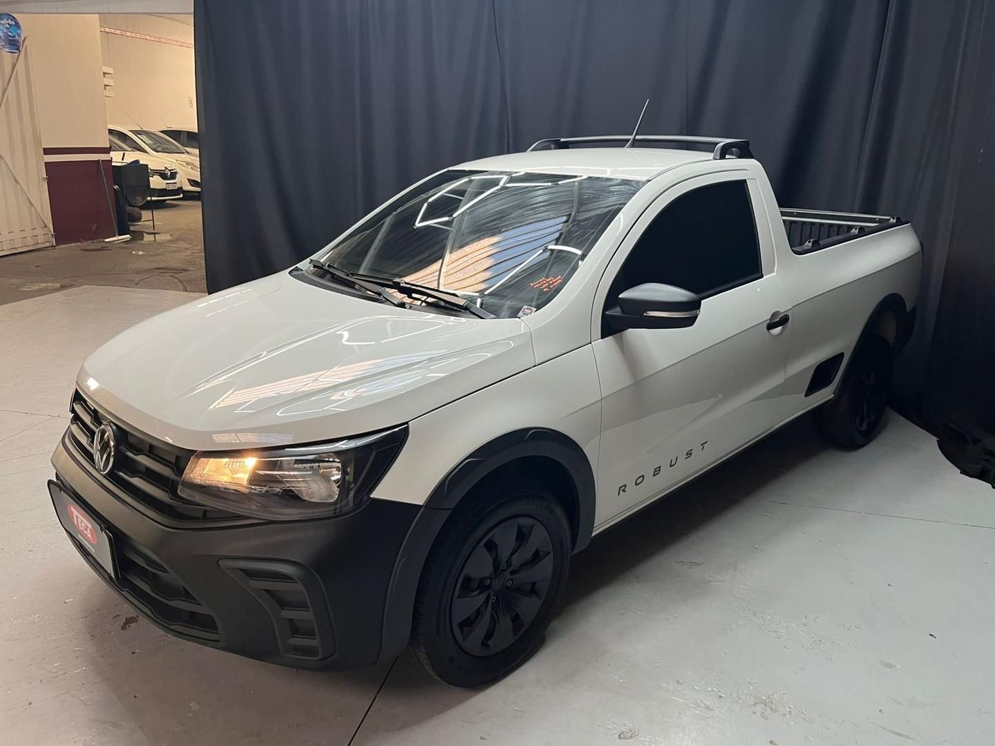 VOLKSWAGEN Saveiro Robust 1.6 16v C.S. 2025 - miniatura 3