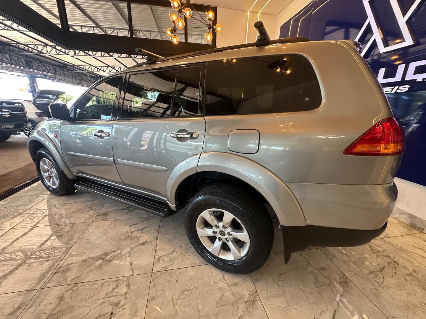 MITSUBISHI Pajero Dakar 3.2TDi 16v 4x4 2013 - miniatura 4