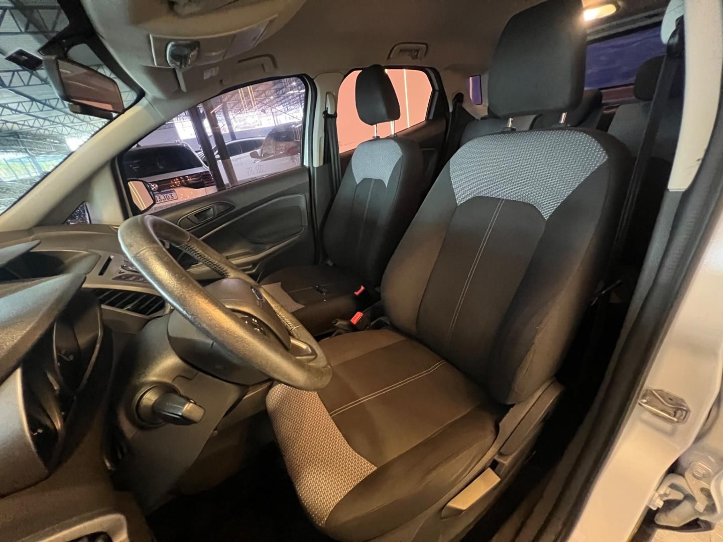 FORD EcoSport SE 1.6 16v 2017 - miniatura 8