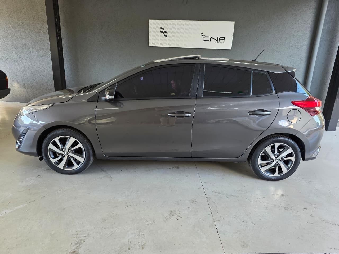 TOYOTA Yaris Hatch S 1.5 16v 2021 - miniatura 2