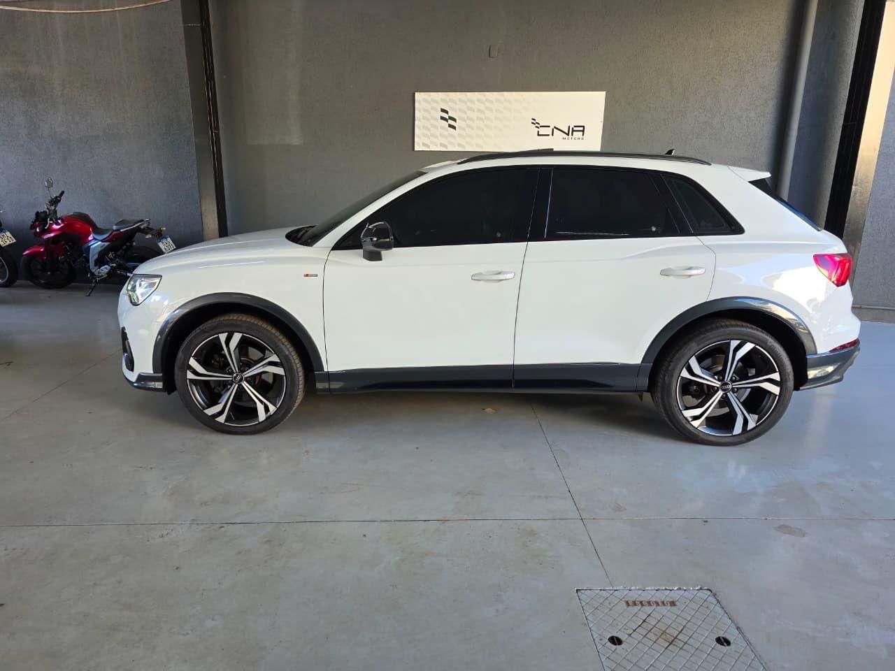 AUDI Q3 Performance Black 2.0 TFSi 16v Quattro 2024 - miniatura 2
