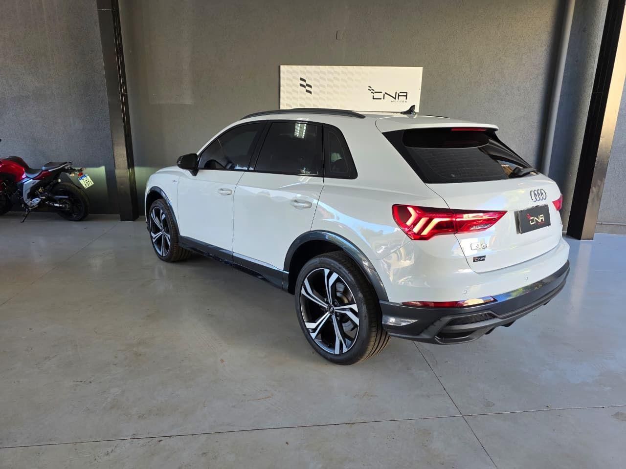 AUDI Q3 Performance Black 2.0 TFSi 16v Quattro 2024 - miniatura 3