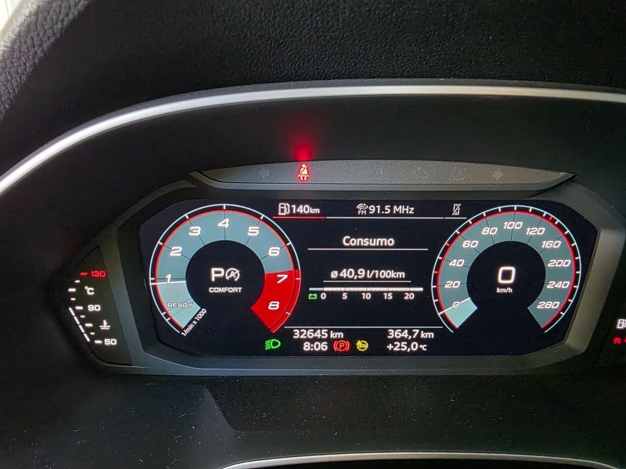 AUDI Q3 Performance Black 2.0 TFSi 16v Quattro 2024 - miniatura 11