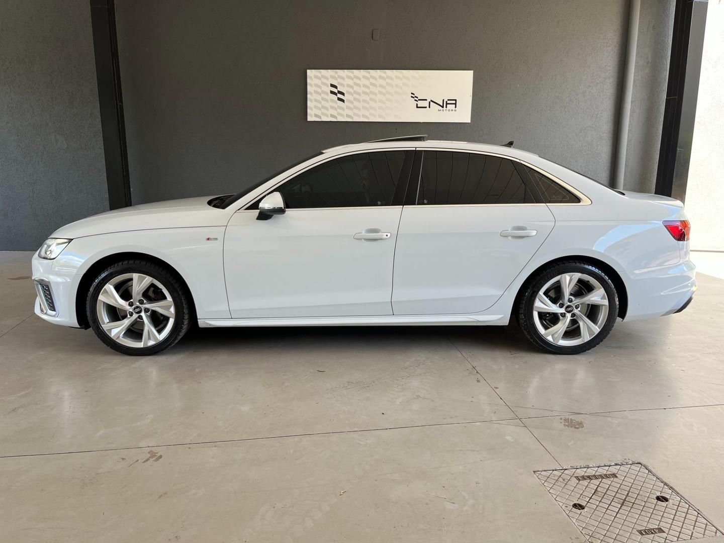 AUDI A4 Prestige Plus 2.0 TFSi 16v 2021 - miniatura 5