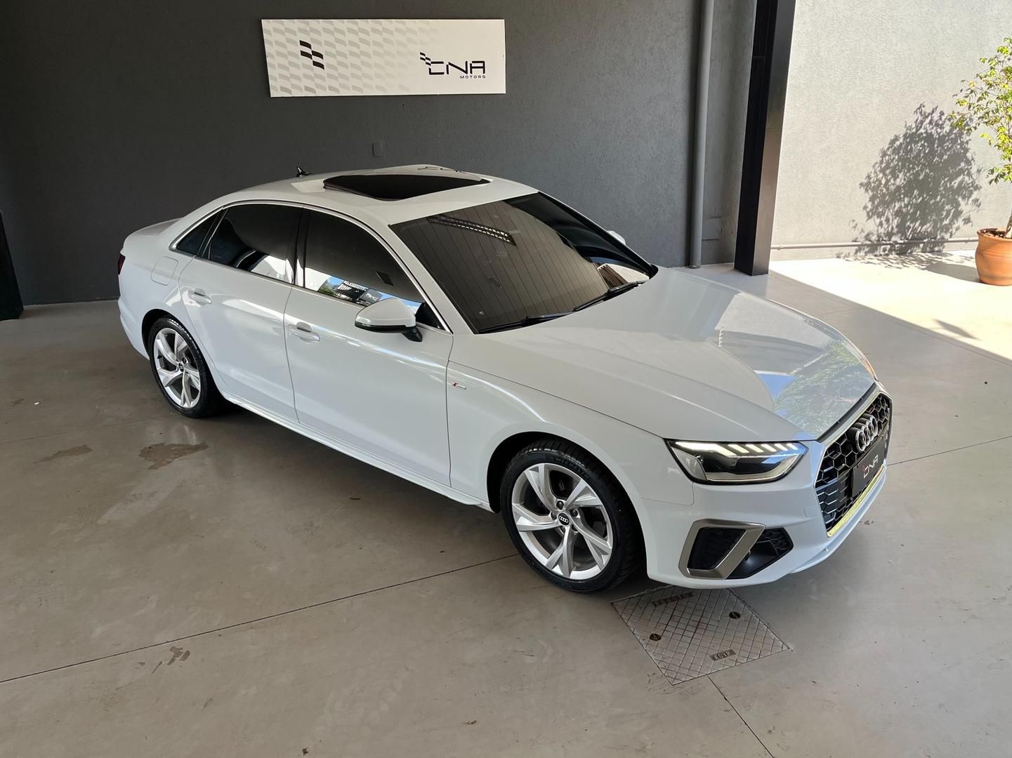 AUDI A4 Prestige Plus 2.0 TFSi 16v 2021 - miniatura 6