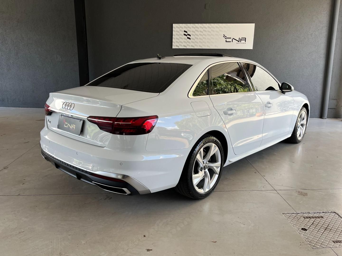 AUDI A4 Prestige Plus 2.0 TFSi 16v 2021 - miniatura 13