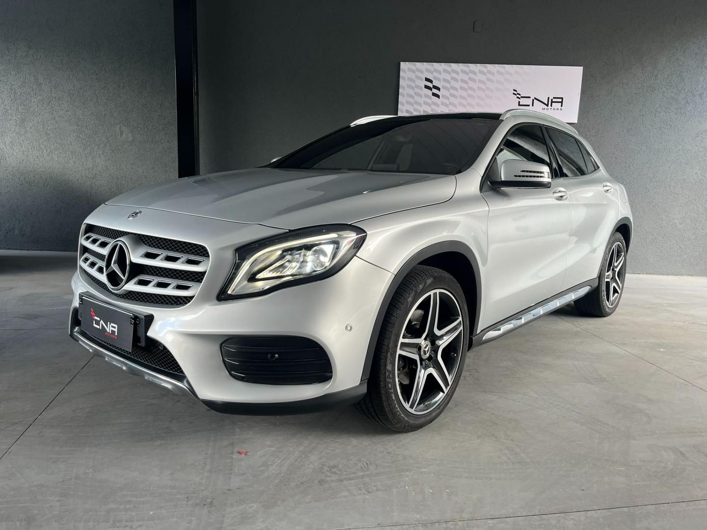 Vista principal de MERCEDES-BENZ GLA 250 Sport 2.0T 16v 4Matic 2019