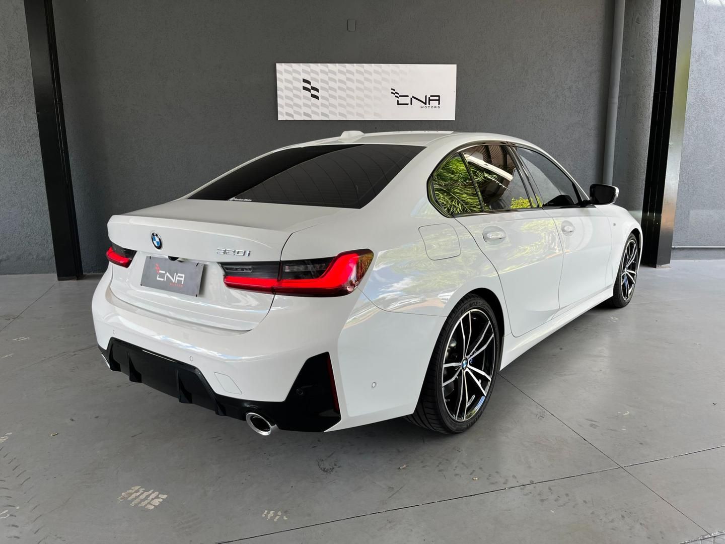 BMW 320i M Sport 2.0T 16v 2023 - miniatura 7