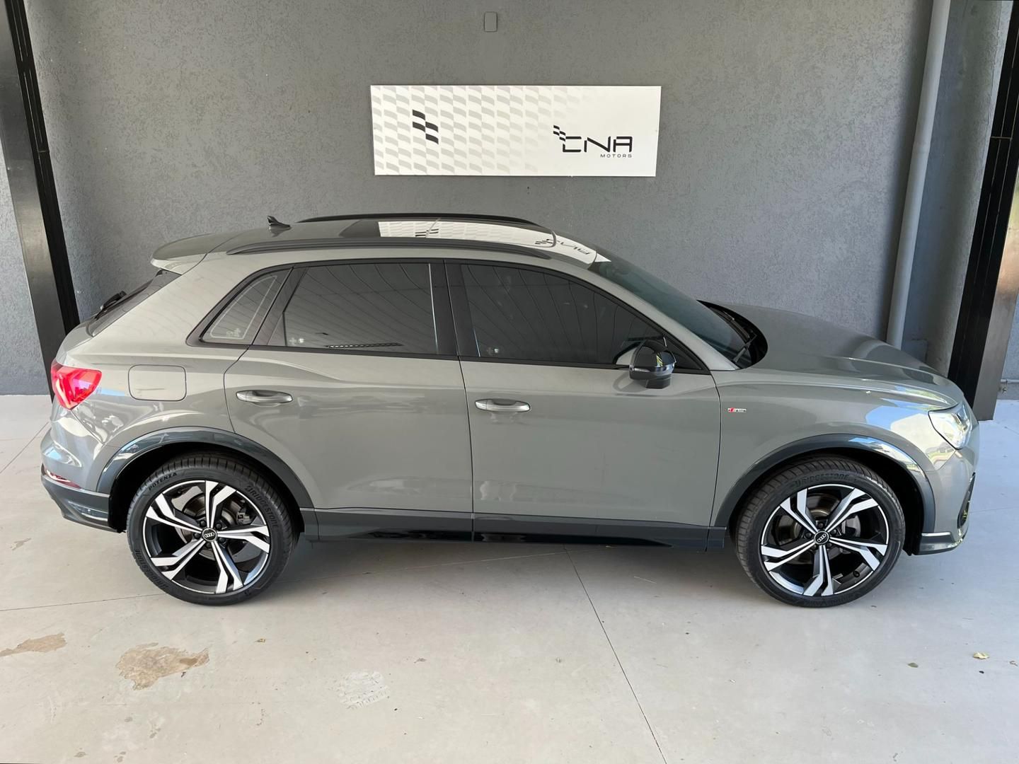 AUDI Q3 Performance Black 2.0 TFSi 16v Quattro 2024 - miniatura 8