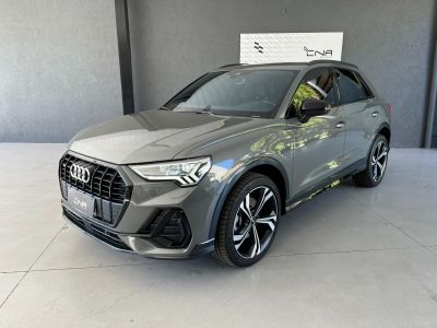 AUDI Q3 Performance Black 2.0 TFSi 16v Quattro 2024