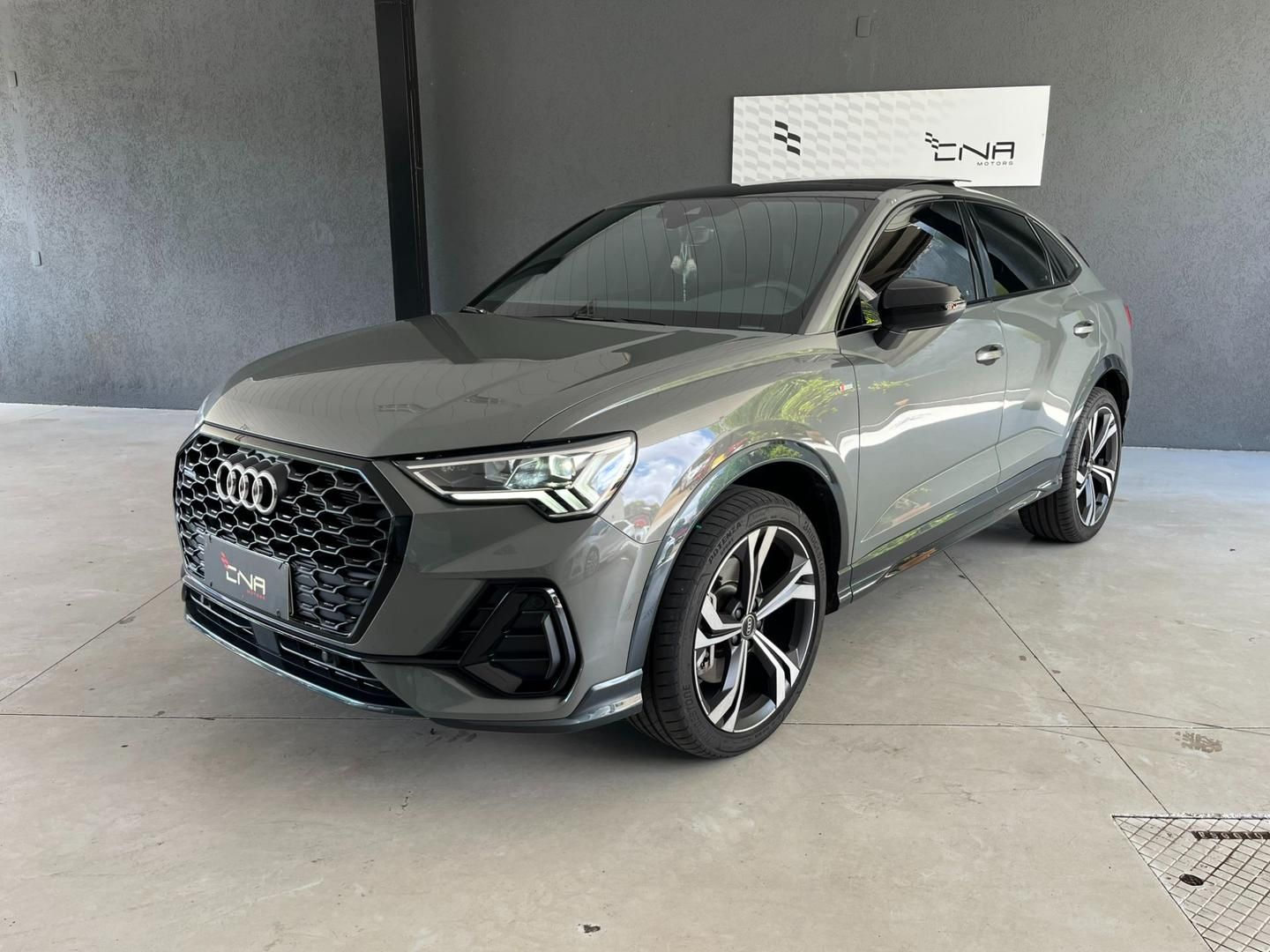 AUDI Q3 Sportback Performance 2.0 TFSi 16v Quattro 2024