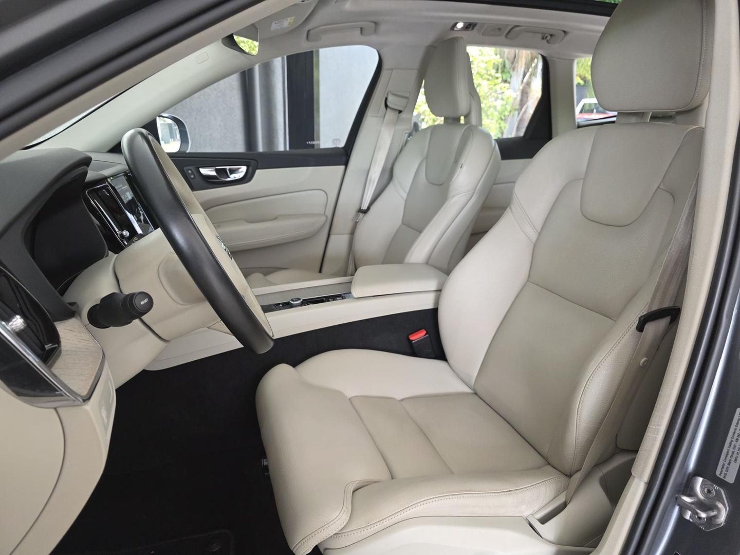 VOLVO XC60 T-5 Inscription 2.0T 16v 2018 - miniatura 9