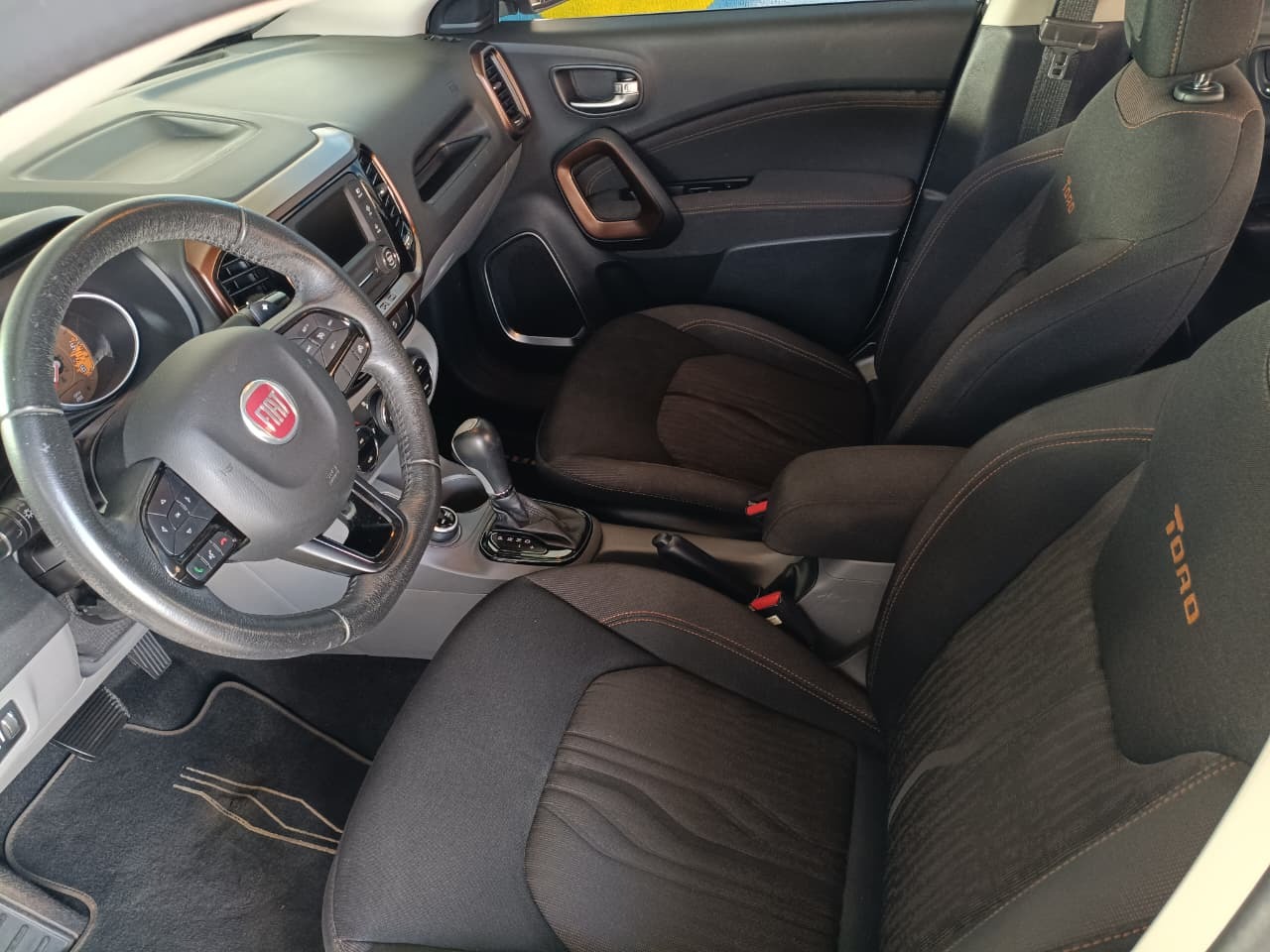 FIAT Toro Volcano 2.0TDi 16v 4x4 2019 - miniatura 9