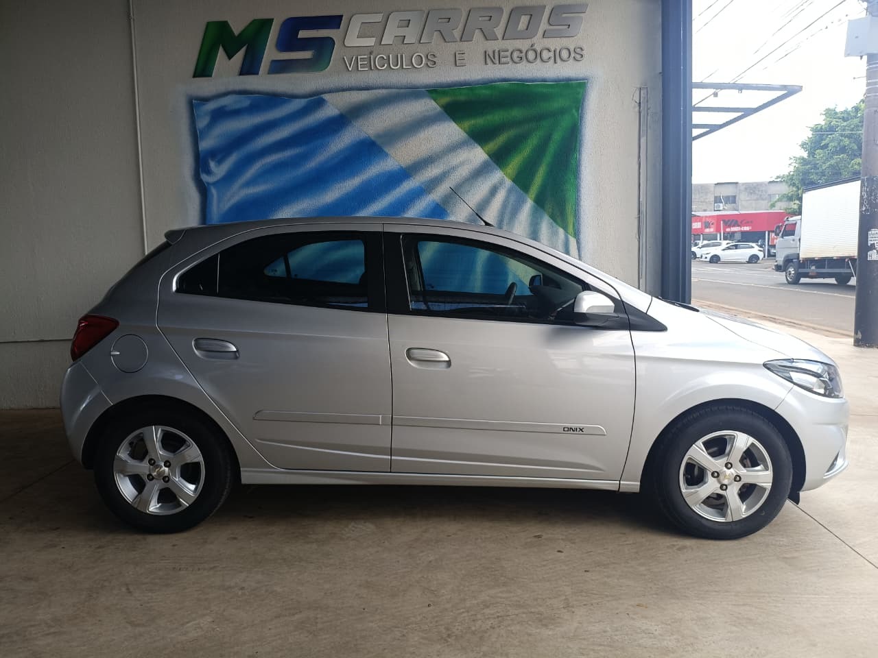 CHEVROLET Onix LT 1.4 2019 - miniatura 3