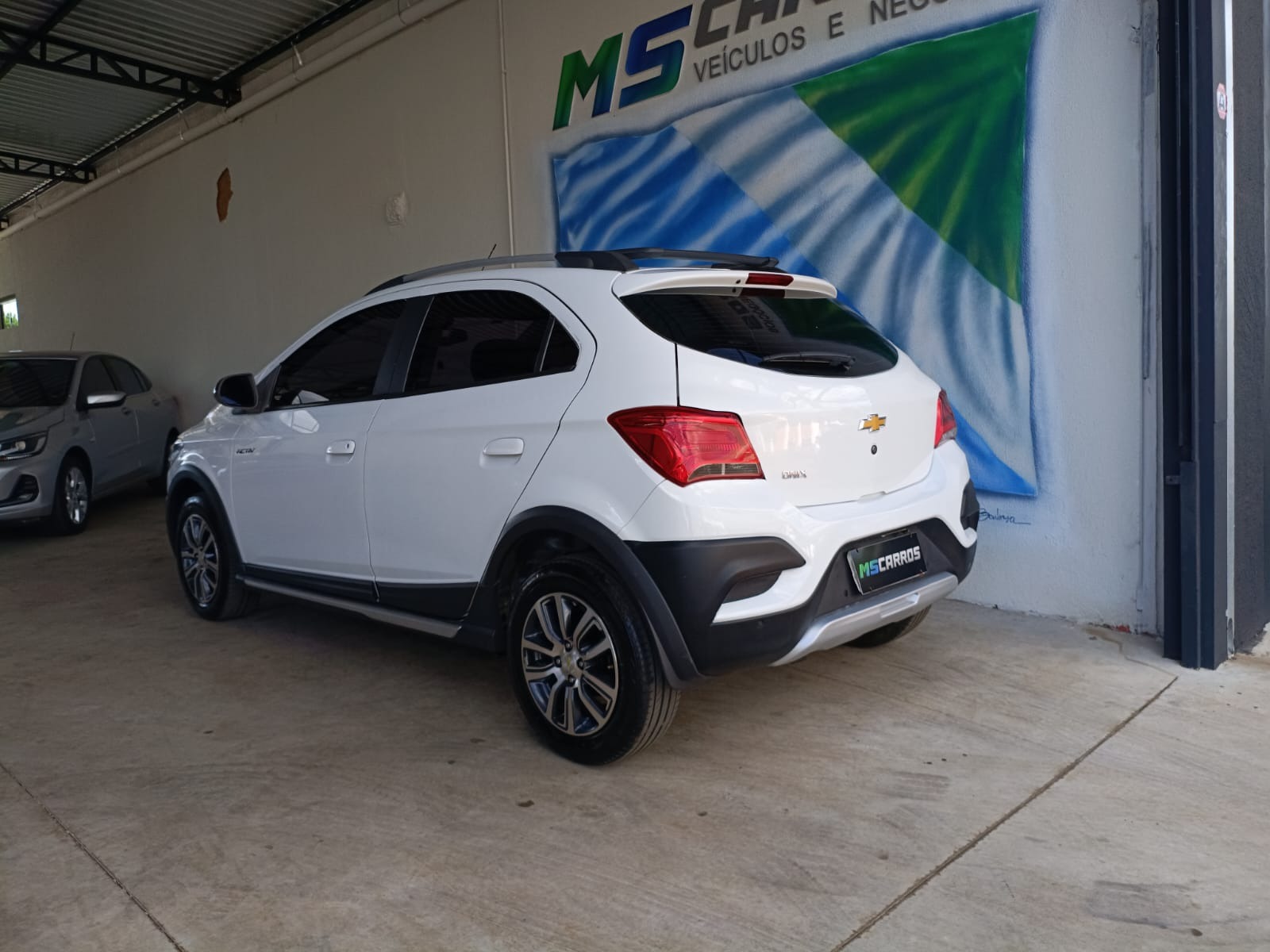 CHEVROLET Onix Activ 1.4 2017 - miniatura 4