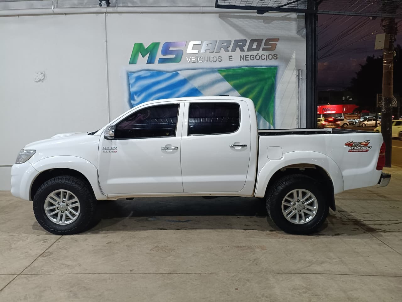 TOYOTA Hilux SRV 3.0TD 4X4 C.D. 2015 - miniatura 7