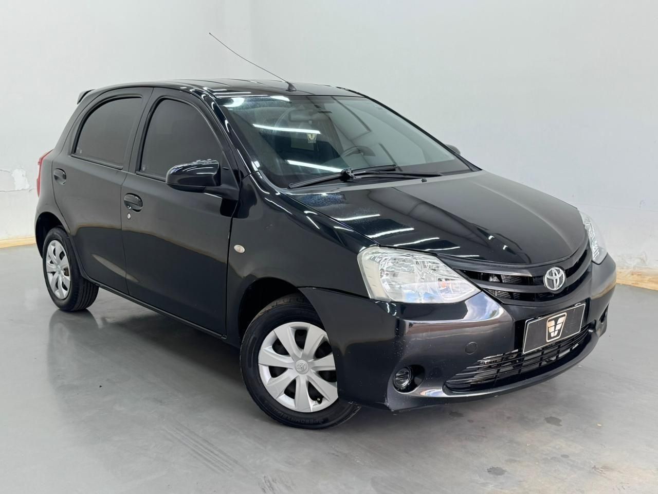 TOYOTA Etios 1.3 16v 2014