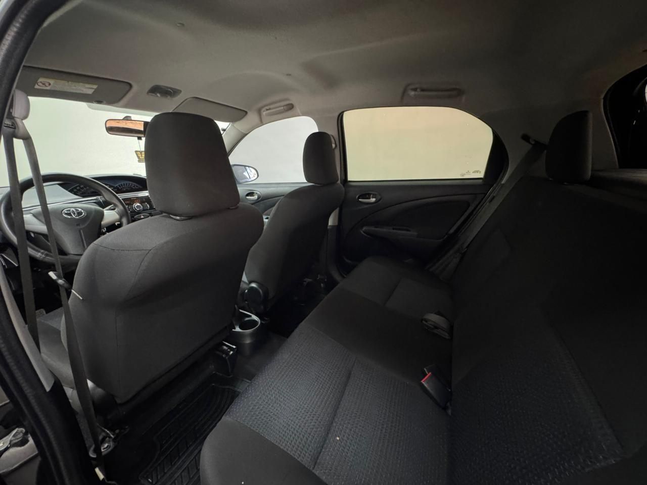 TOYOTA Etios 1.3 16v 2014 - miniatura 6