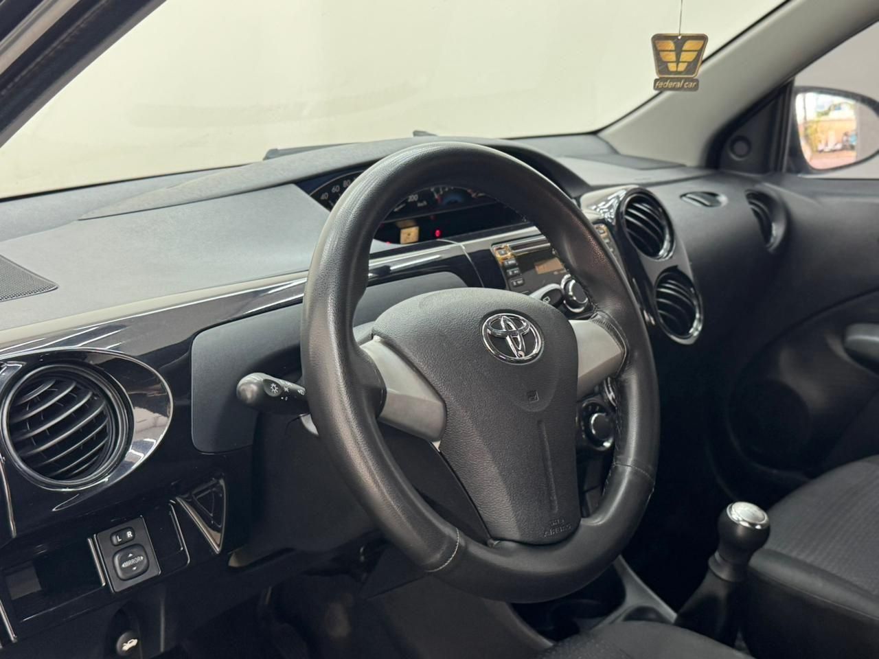 TOYOTA Etios 1.3 16v 2014 - miniatura 11