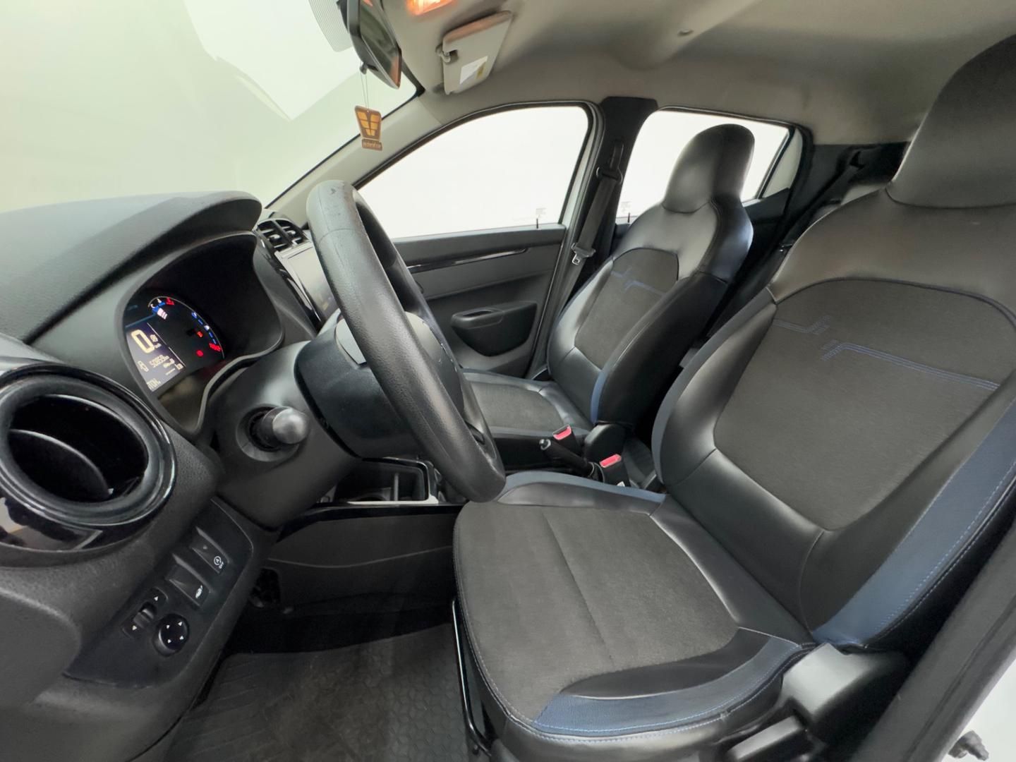 RENAULT Kwid Intense 1.0 12v 2023 - miniatura 13
