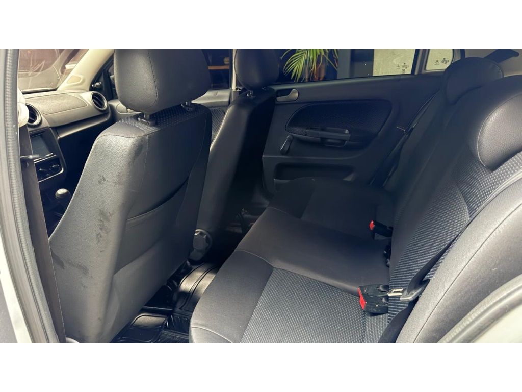VOLKSWAGEN Gol Trendline 1.0 12v 4p. 2015 - miniatura 9