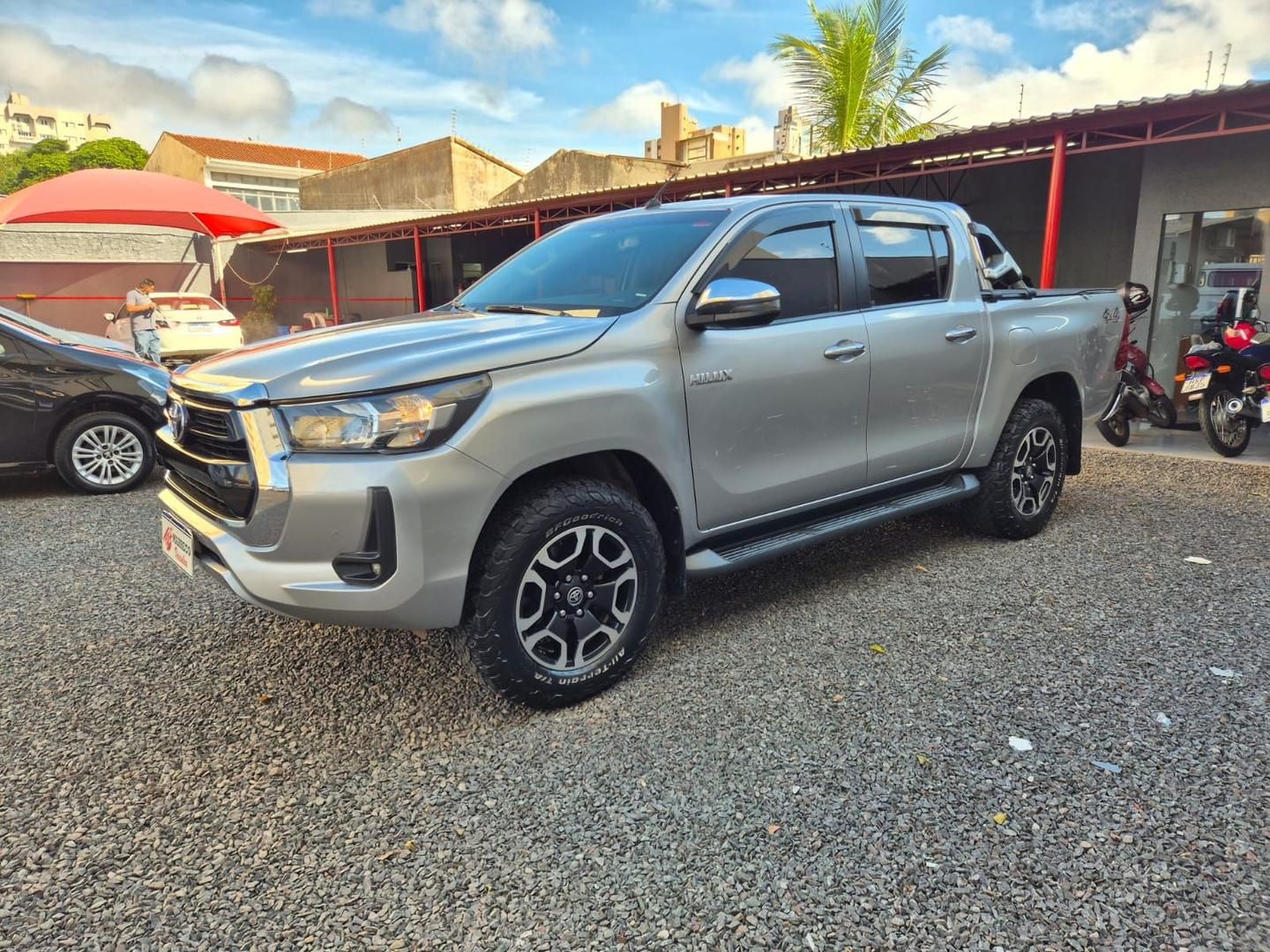 Vista principal de TOYOTA Hilux SRV D4-D 2.8TDi 16v 4X4 C.D. 2022
