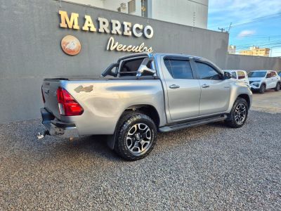 TOYOTA Hilux SRV D4-D 2.8TDi 16v 4X4 C.D. 2022 - miniatura 8