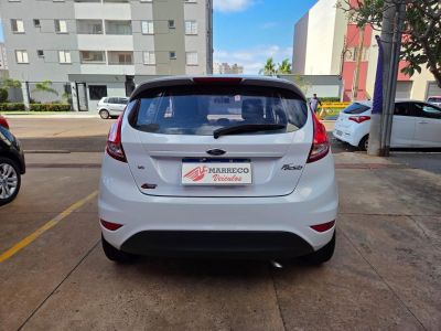 FORD Fiesta Hatch SE 1.6 16v 2015 - miniatura 7