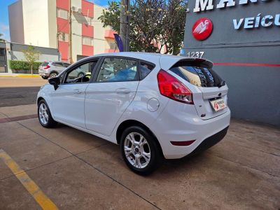 FORD Fiesta Hatch SE 1.6 16v 2015 - miniatura 10