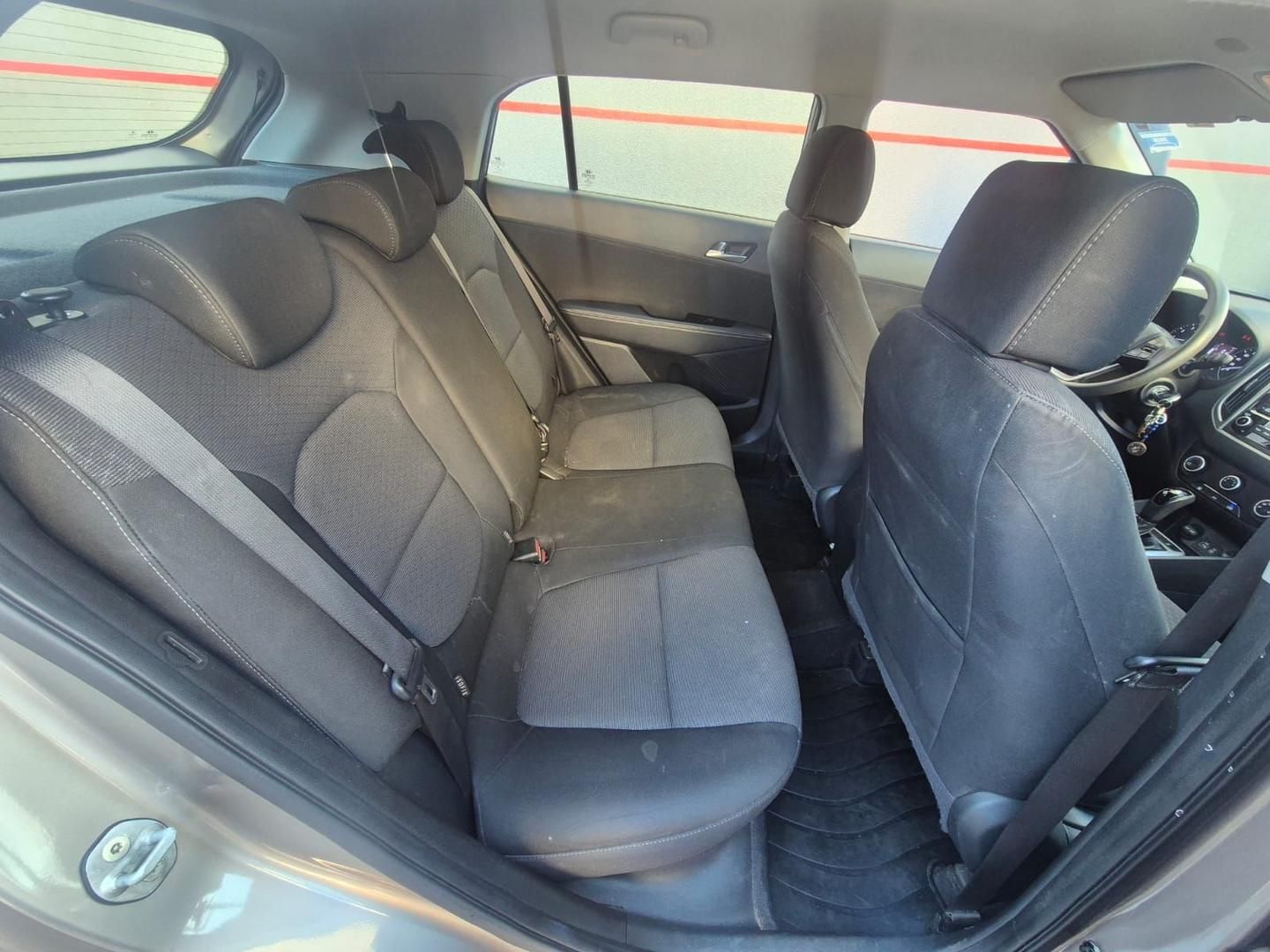 HYUNDAI Creta 2017 - miniatura 2