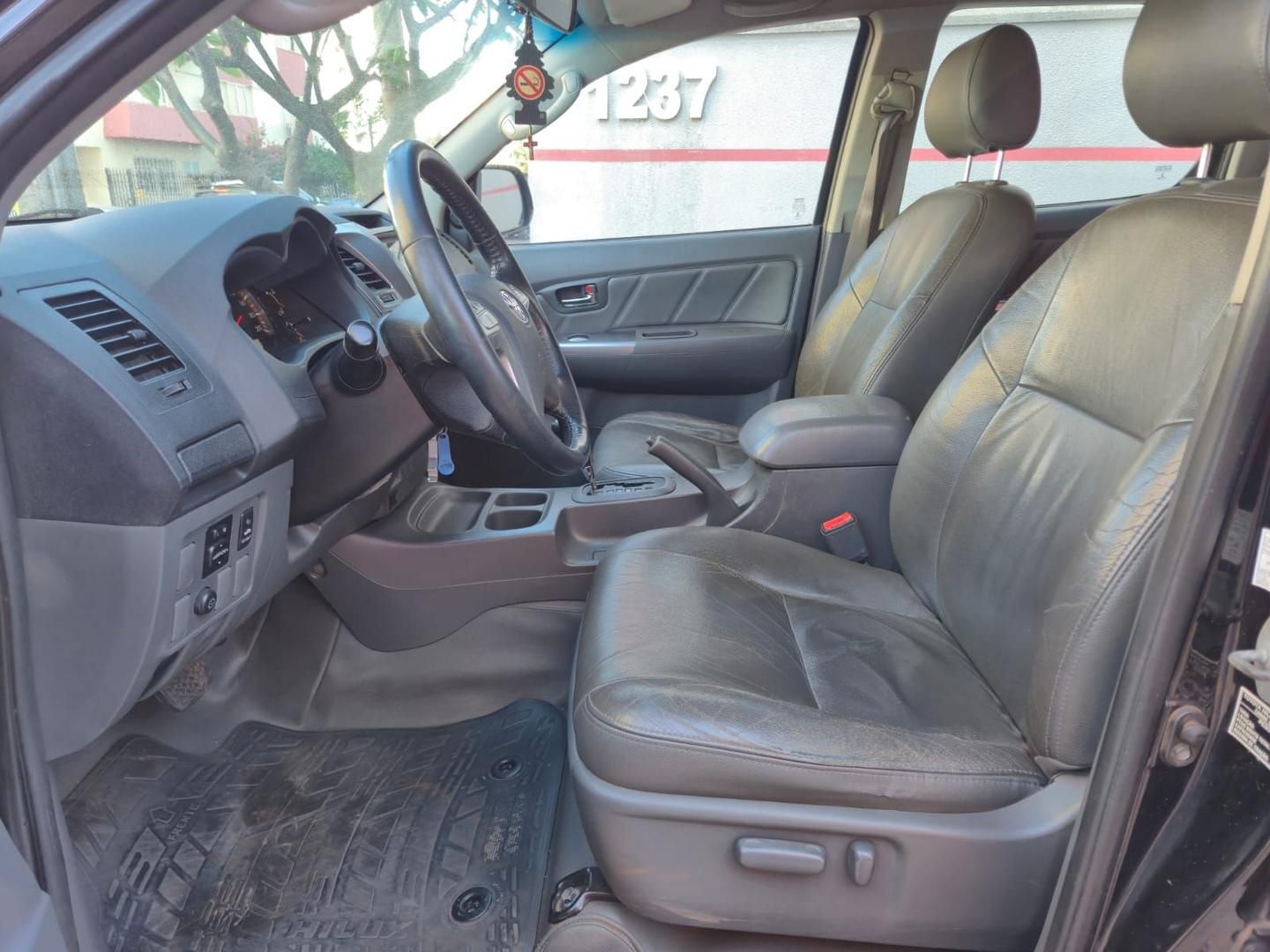 TOYOTA Hilux  2015 - miniatura 5