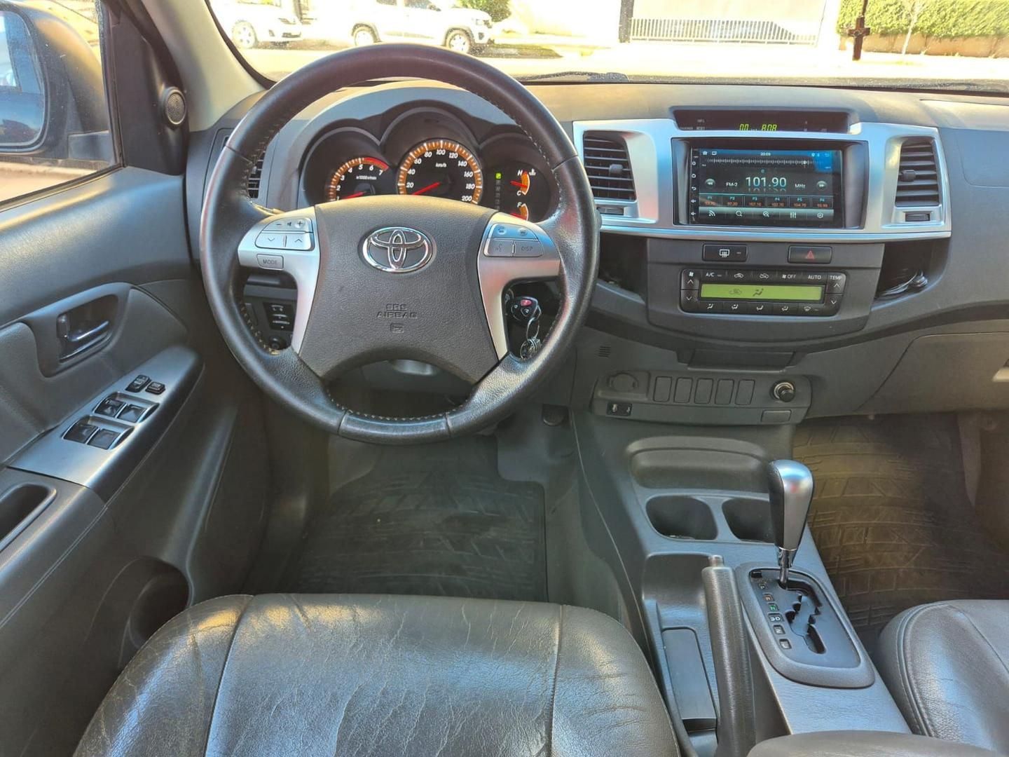 TOYOTA Hilux  2015 - miniatura 6